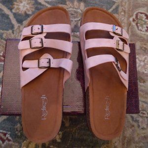 NIB Refresh Style LEO-24 3 Buckle Pair of Slide Sandals Mauve Size 11